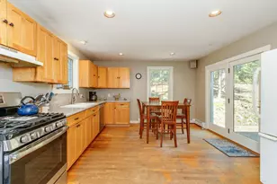 22 Rockrimmon Rd, Danville, NH 03819 - Photo 15
