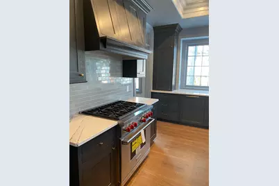 353 Pleasant Street, Portsmouth, NH 03801 - Photo 17