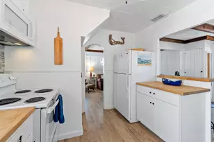 7 Concord Ave, Hampton, NH 03842 - Photo 17