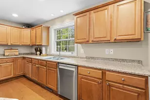 28 Dougherty Ln, New Boston, NH 03070 - Photo 11