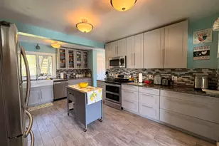 62 Parker St, Winchester, NH 03470 - Photo 1