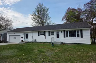 188 Portsmouth Ave, Manchester, NH 03109 - Photo 1
