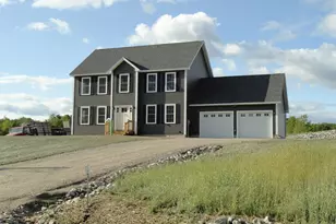 85 Fairview Dr, Pittsfield, NH 03263 - Photo 3