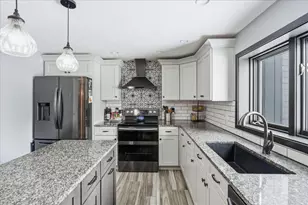 5 Tsienneto Rd, Derry, NH 03038 - Photo 3