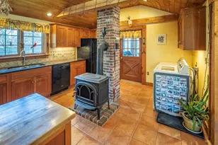 79 Noble St, Somersworth, NH 03878 - Photo 5
