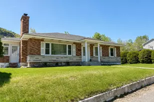 471 Madison Ave, Berlin, NH 03570 - Photo 1