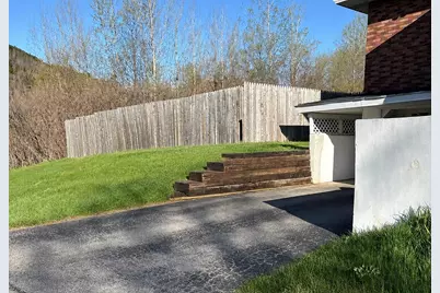 471 Madison Avenue, Berlin, NH 03570 - Photo 27