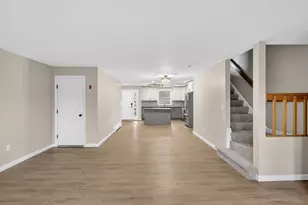 1465 Hooksett Rd, Hooksett, NH 03106 - Photo 5