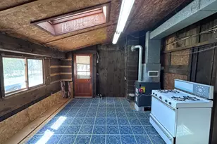 16 Norton St, Derry, NH 03038 - Photo 27
