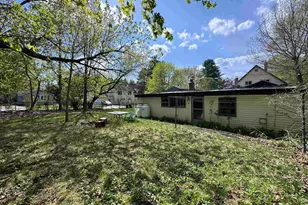 16 Norton St, Derry, NH 03038 - Photo 15