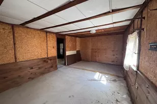 16 Norton St, Derry, NH 03038 - Photo 29