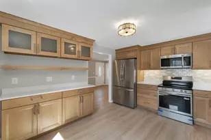 26 Packard Dr, Merrimack, NH 03054 - Photo 3