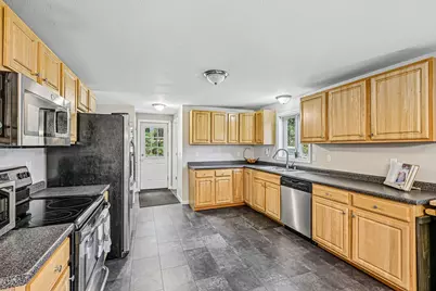 17 Seminole Road, Hillsboro, NH 03244 - Photo 5