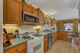 1955 Presidential Hwy, Jefferson, NH 03583 - Photo 9