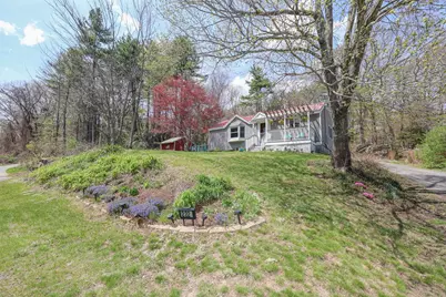 222 Hampstead Road, Derry, NH 03038 - Photo 3