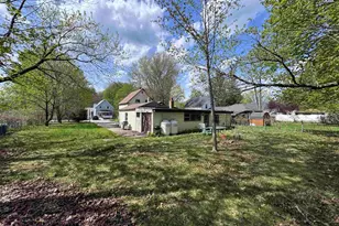 16 Norton St, Derry, NH 03038 - Photo 13