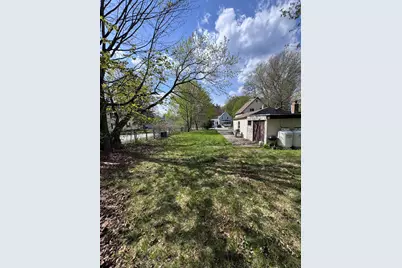 16 Norton Street, Derry, NH 03038 - Photo 15