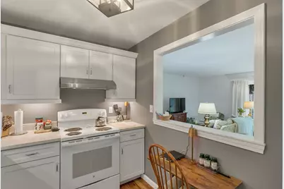 332 Parkside Road #2, New London, NH 03257 - Photo 3
