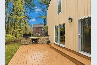 35 Radcliffe Drive, Milford, NH 03055 - Photo 5