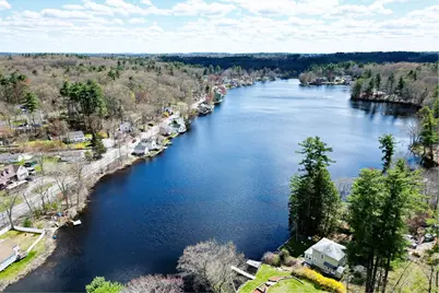 19 Waterfront Way, Salem, NH 03079 - Photo 3