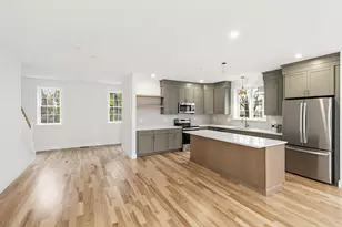 19 Eden Ln, Portsmouth, NH 03801 - Photo 3