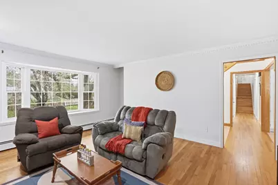 815 Goffstown Road, Manchester, NH 03102 - Photo 17