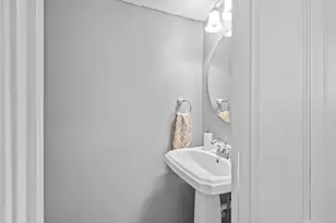 155 Locust St, Dover, NH 03820 - Photo 9