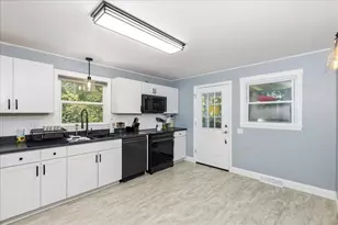 736 Columbus Ave, Rochester, NH 03867 - Photo 15