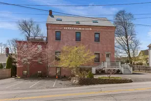 348 Maplewood Ave, Portsmouth, NH 03801 - Photo 1