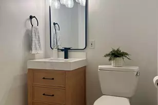 348 Maplewood Ave, Portsmouth, NH 03801 - Photo 13