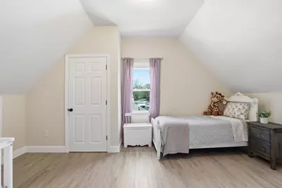 80 Manchester Street, Nashua, NH 03064 - Photo 17