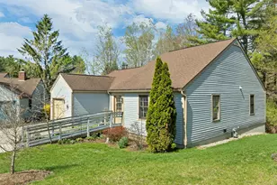 21 Mistwood Ln, Laconia, NH 03246 - Photo 3