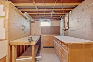 74 Suzanne Dr, Portsmouth, NH 03801 - Photo 27