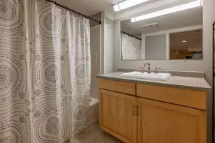 5 Ashland St, Nashua, NH 03064 - Photo 33