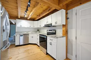 6 Fifield Ln, Stratham, NH 03885 - Photo 9