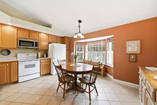 21 Linden Dr, Hampstead, NH 03826 - Photo 7