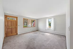 41 Woodgate Ct, Manchester, NH 03103 - Photo 3