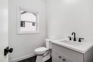 7 Lily Ln, Londonderry, NH 03053 - Photo 11