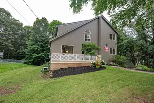 38 Caleb Dr, Danville, NH 03819 - Photo 5