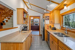 1006 Goose Pond Rd, Canaan, NH 03741 - Photo 11