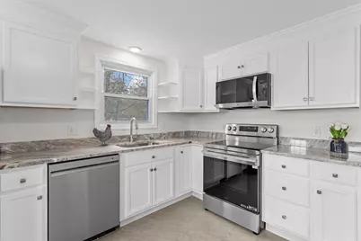 12 Hemlock Street, Hudson, NH 03051 - Photo 17