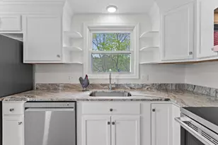 12 Hemlock St, Hudson, NH 03051 - Photo 19
