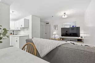 90 Fleet St, Portsmouth, NH 03801 - Photo 9