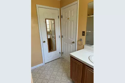 18 Sullivan Court, Salem, NH 03079 - Photo 17
