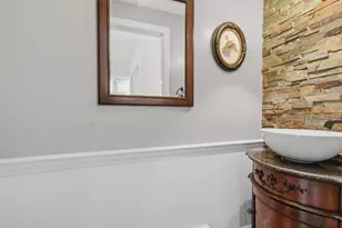18 Boulder Brook Dr, Exeter, NH 03833 - Photo 29