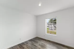 40 Pine St, Hinsdale, NH 03451 - Photo 19