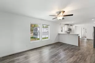 40 Pine St, Hinsdale, NH 03451 - Photo 9