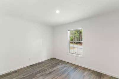 40 Pine Street, Hinsdale, NH 03451 - Photo 17