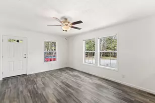 40 Pine St, Hinsdale, NH 03451 - Photo 11