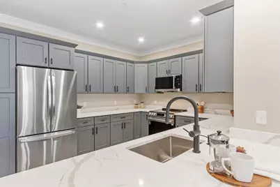 10100 S Willow Street #211, Manchester, NH 03103 - Photo 3